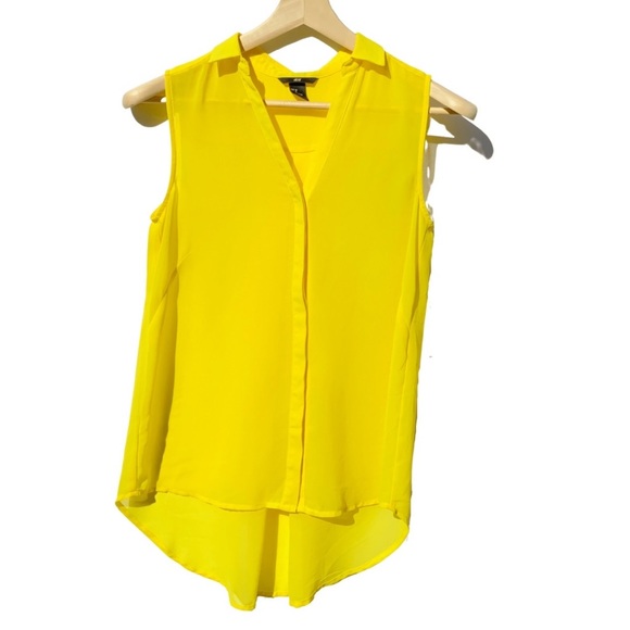 H&M Sleeveless Yellow Chiffon Button Down Blouse Sz 2 - Picture 1 of 5